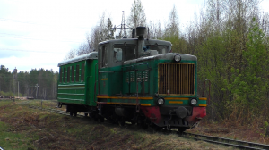 АУЖД. ТУ4-2881 с пригородным поездом Ельничная — Синячиха прибывает на станцию Угольная