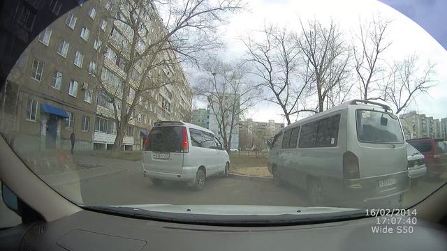 Веселый случай на дороге (Комсомольск-на-Амуре, Хабаровский край) смотреть онлайн