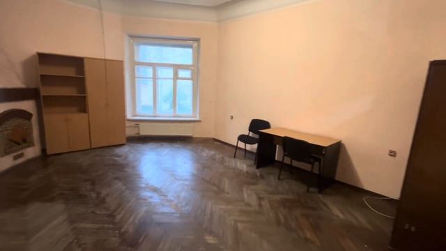 В самом сердце Санкт-Петербурга!!! Продажа 3 комнатной квартиры по уникально-низкой цене!!!