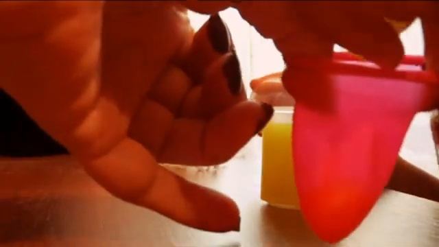 первое видео, (как Сделать антистресс в домашних условиях?) смотреть онлайн