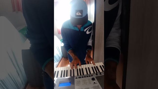 Hugo yamaha e403 смотреть онлайн