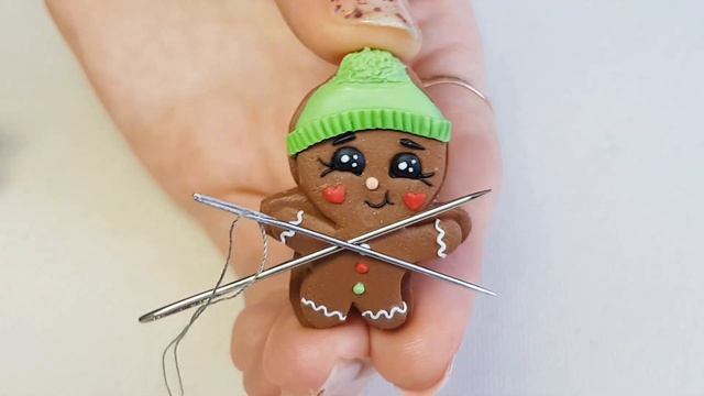 Магнит для вышивки СКАЗОЧНЫЙ ПРЯНИЧНЫЙ МАЛЬЧИК. Красивая маленькая игольница для мастерицы AnneAlAr смотреть онлайн