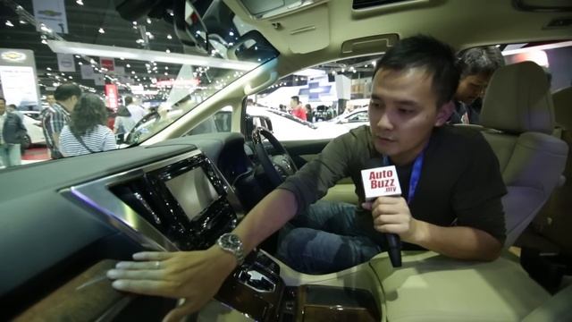 2015 Toyota Alphard First Look at Bangkok Motor Show - AutoBuzz.my смотреть онлайн