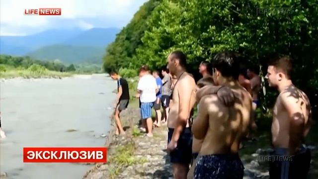 ПАДЕНИЕ ВЕРТОЛЕТОВ/THE FALLING OF HELICOPTERS смотреть онлайн