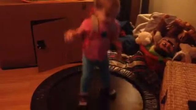 Monkey Backpack! смотреть онлайн