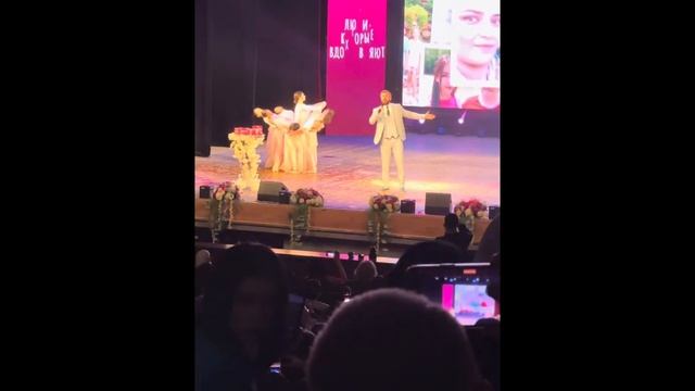 МАТЬ -ЕДИНСТВЕННАЯ РОЗА ,КОТОРАЯ НЕ ИМЕЕТ ШИПОВ ???. #ДЕНЬМАТЕРИ смотреть онлайн