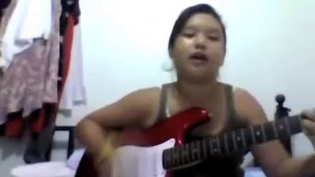 Maxine's eguitar Debut смотреть онлайн