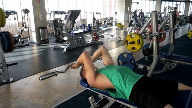 Французский жим со штангой(изогнутый гриф) лежа смотреть онлайн