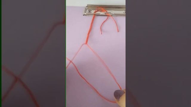 Как сделать браслет макраме / браслет дружбы из ниток / shorts смотреть онлайн