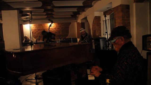 Marshall Allen , Manolo Cabras and Giovanni Barcella at the Resistenza club, Ghent смотреть онлайн