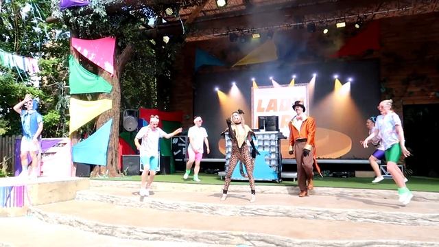 Chessington World Of Adventures Vlog August 2021 смотреть онлайн