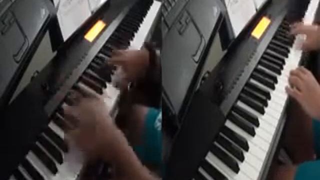 Disney - Frozen - Let it go (Idina Menzel) (2 Pianos and strings) смотреть онлайн