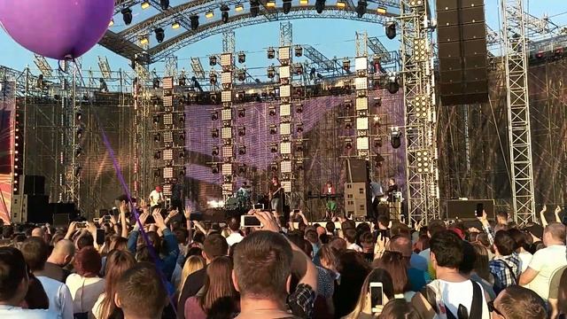 Фестиваль фейерверков 18.08.18, Москва(4) смотреть онлайн