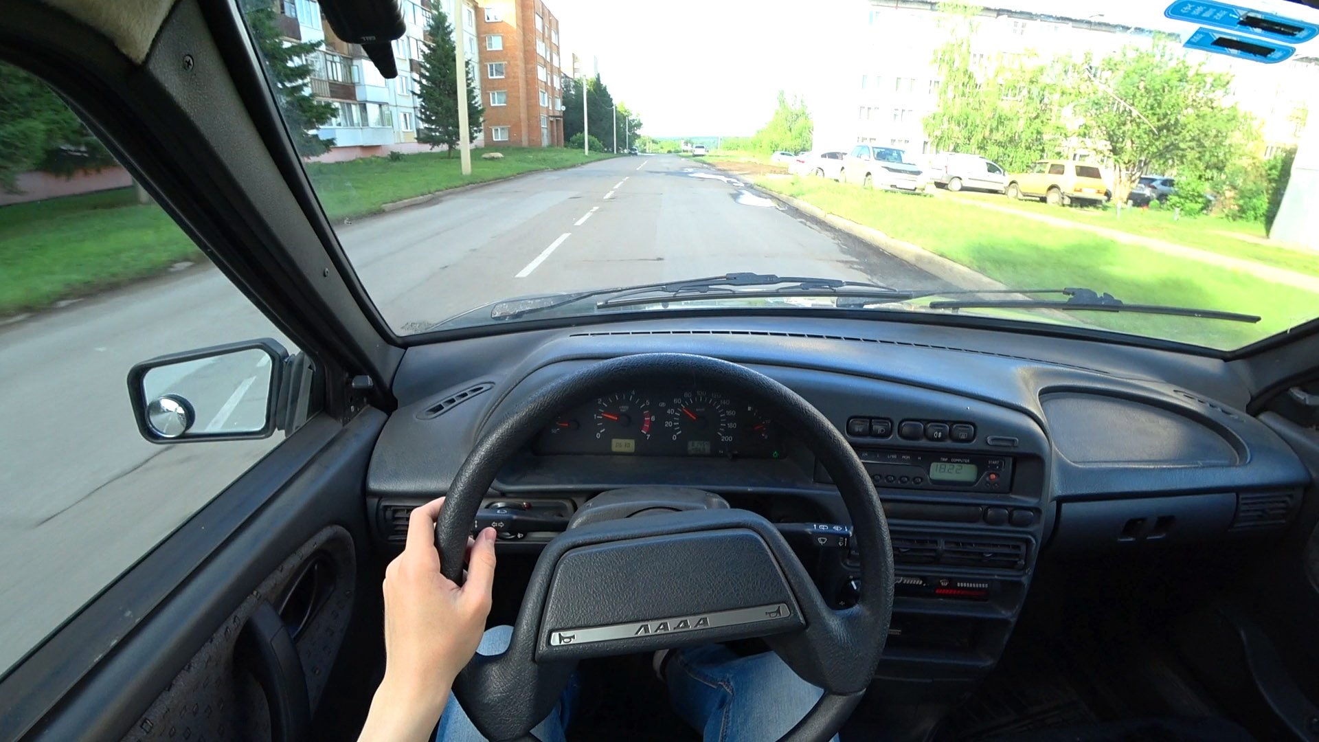 ЕДУ В МАГАЗИН НА ВАЗ 2114 - ВИД ОТ ПЕРВОГО ЛИЦА смотреть онлайн