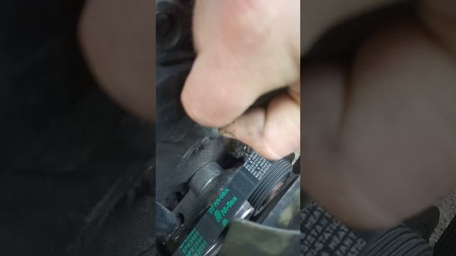 Замена и ремонт вакуумного насоса на Мерседес смотреть онлайн