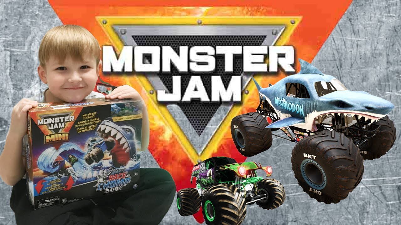 Трек Monster Jam мини с головой акулы и машинками внутри. смотреть онлайн