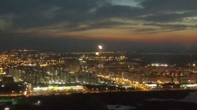 Салют в Тюмени на День города увидели не все желающие смотреть онлайн