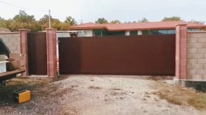 Работа откатных ворот с приводом FAAC740