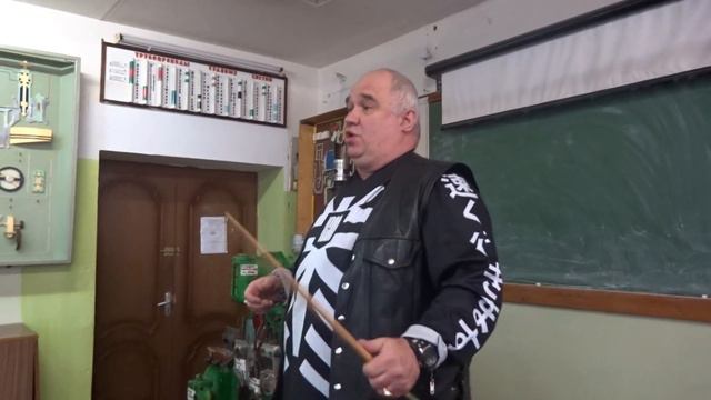 2) Первая лекция вводная для чего мне это нужно смотреть онлайн