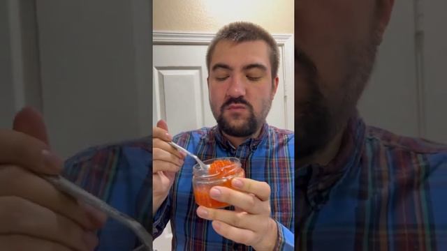 Ем красную икру ложкой , вот она Американская жизнь! смотреть онлайн