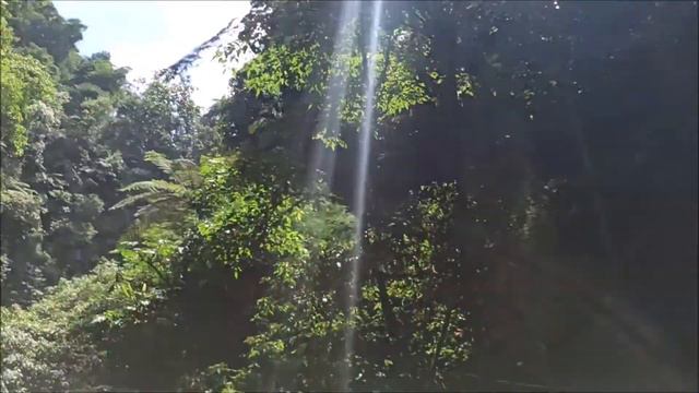 Водопад Нунгнунг / Nungnung waterfall смотреть онлайн