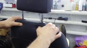 Как ращобрать спинку переднего сиденья а/м Audi (Ауди)