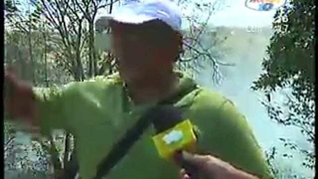 Incendio moviliza decenas de Bomberos en Laguna de Nejapa смотреть онлайн