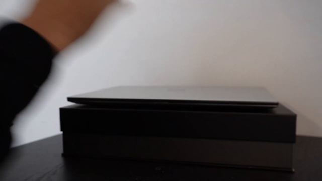Dell XPS 9710: Unboxing & Initial Thoughts смотреть онлайн