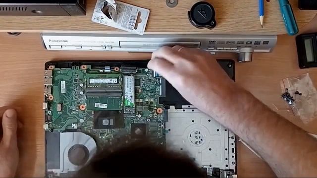Замена батарейки Bios, аккумулятора в ноутбуке Acer смотреть онлайн