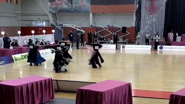 ВЕНСКИЙ ВАЛЬС, ЮНИОРЫ 2 смотреть онлайн