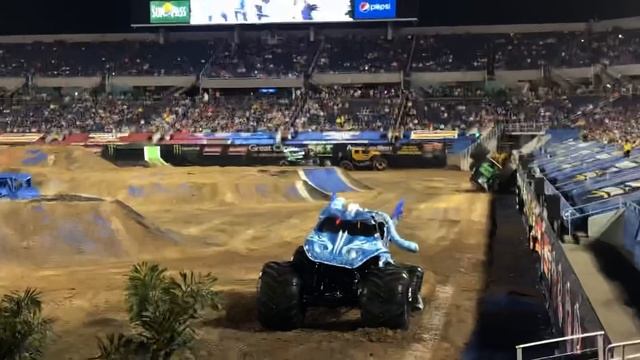 Monster Jam World Finals 20 XX Monster Energy (Todd Leduc) Freestyle - Orlando Florida 2019 05/11/1 смотреть онлайн