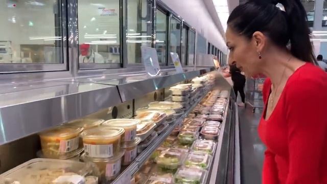 Шопинг в Магазине Costco - Очки Для Оператора (Повтор) - Эгине - Heghineh