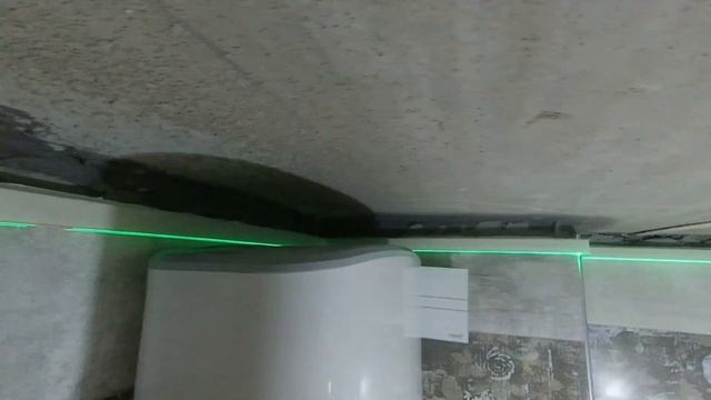 Белый натяжной потолок Лак в душевой комнате! Потолок в ванной! смотреть онлайн