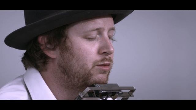 WWS S3 Brady Perl "Lay Me Down" смотреть онлайн