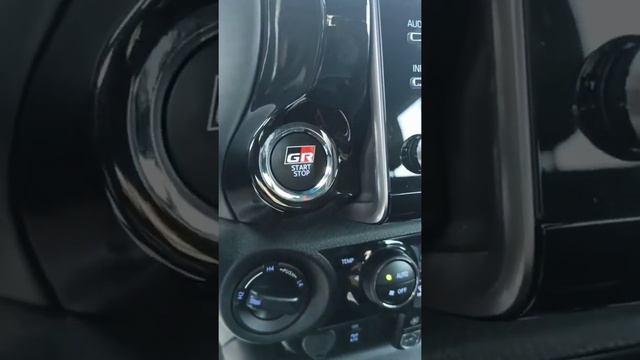 Toyota Hilux GR Sport 2022гв 2.8 diesel Автомобиль продан смотреть онлайн