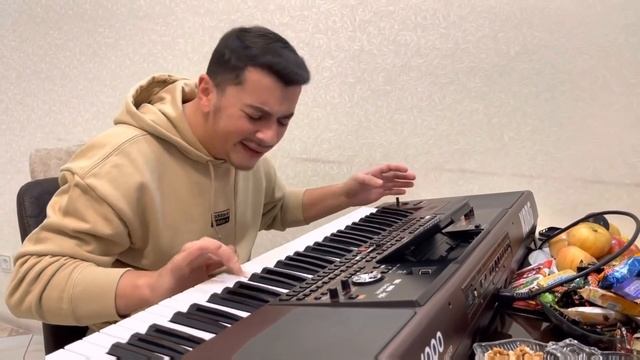 Сакит Самедов - У тебя сегодня день рождения / Sakit Samedov - Bu Gun Senin Dogum Gunundur