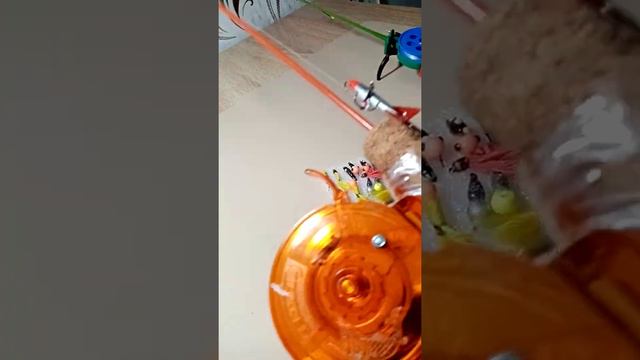 Спининг для зимней рыбалки из подручных средств!!! Кому интересно пишите сниму обзор как делать +?? смотреть онлайн