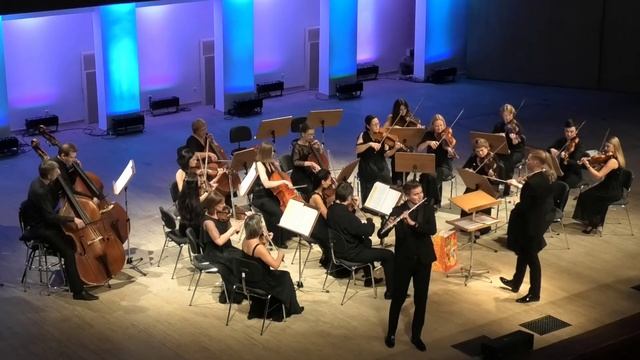 Иоганн Себастьян Бах - "Шутка" / ОМСКИЙ КАМЕРНЫЙ ОРКЕСТР смотреть онлайн