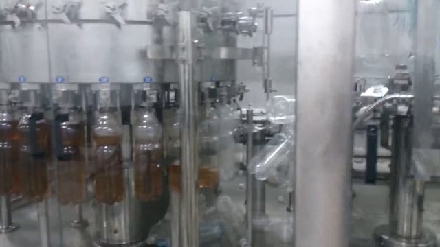 Автоматическая линия выдува бутылок и розлива газ воды производительностью 3000 бутылок в час смотреть онлайн