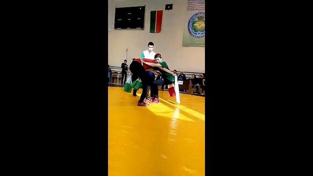 Бросил соперника!Чиста!Корэш! смотреть онлайн