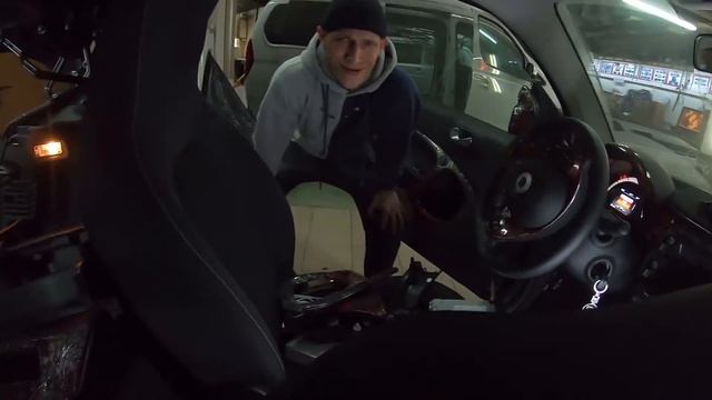 Smart Fortwo & Homer Simpson & Громкий тыл и необычное внедрение планшета. смотреть онлайн