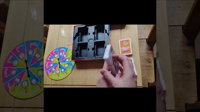 Review of Kids Scavenger Hunt Game by Cheatwell / Rainy day Activity / Camping Kids Game..... смотреть онлайн