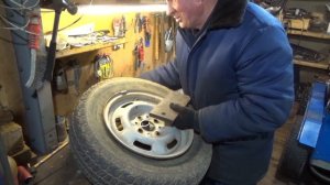 Самодельные шиномонтажные приспособления для разбортовки колес.