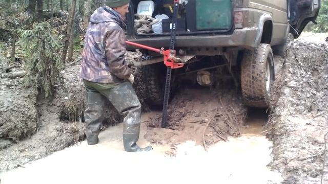 Ниссан Ларго выезд с точки 3 смотреть онлайн