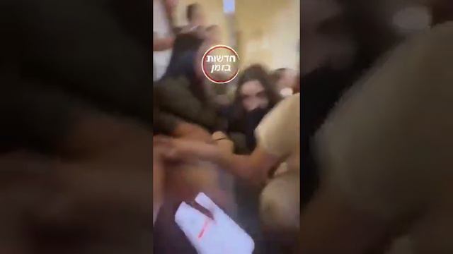 Hamas took Israeli girls hostage.Хамас взяв в заручники ізраїльських дівчат. смотреть онлайн