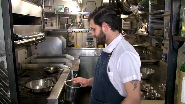 How to Make Worcestershire Sauce | Potluck Video смотреть онлайн