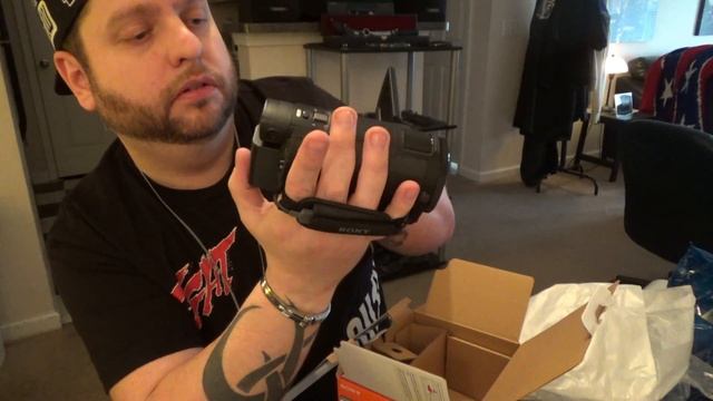 Unboxing Sony FDR AX33 4K Camcorder смотреть онлайн