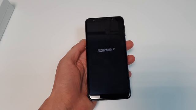 Первый взгляд на Samsung Galaxy  A7(2018)