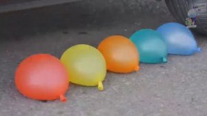 ЭКСПЕРИМЕНТ: РАЗНОЦВЕТНЫЕ ШОКОЛАДНЫЕ
Машина уничтожает разные предметы