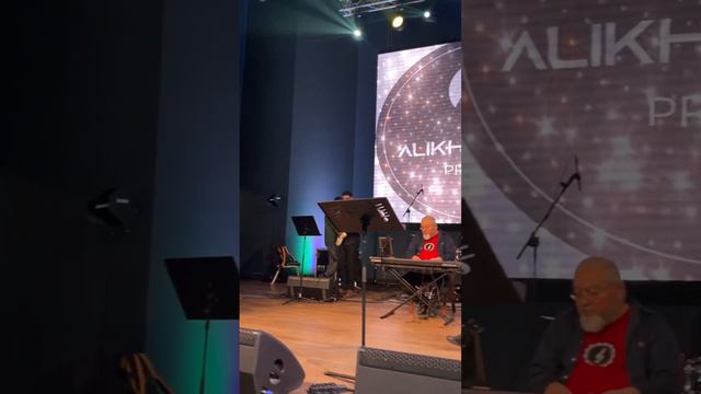 Moya Ara Martirosyan (cover by Alikhanyan’s project ) смотреть онлайн